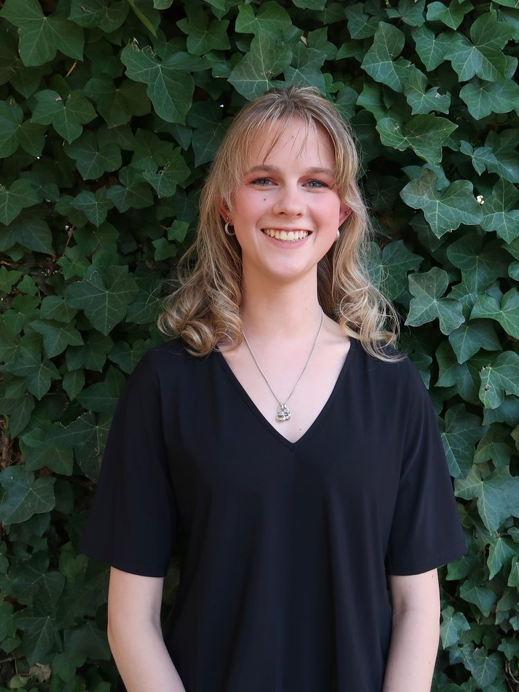 Portret van Femke, stylist bij Maison Jacinthe