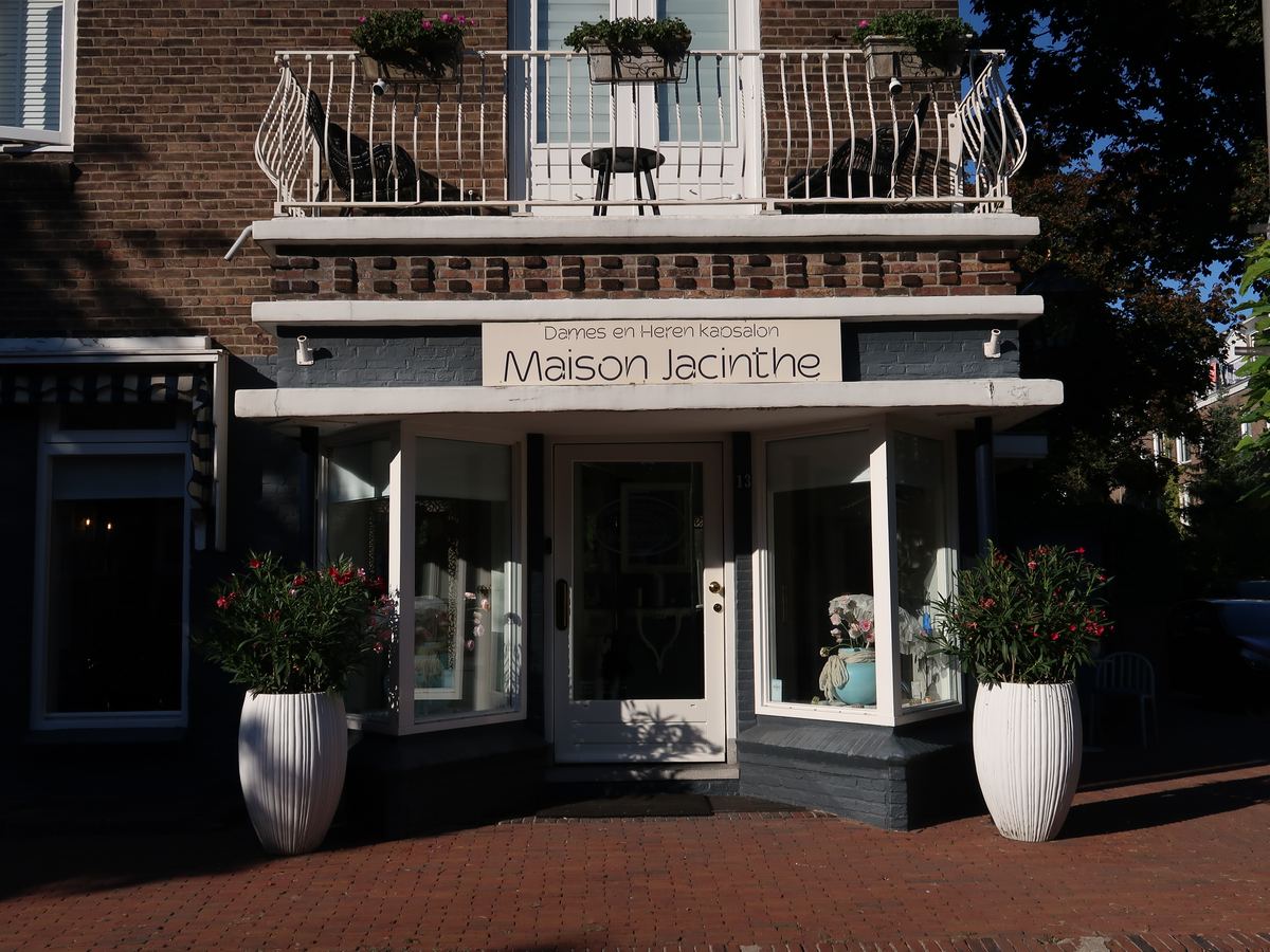 De gevel van Maison Jacinthe aan de Jan van Goyenstraat 13 in Nijmegen